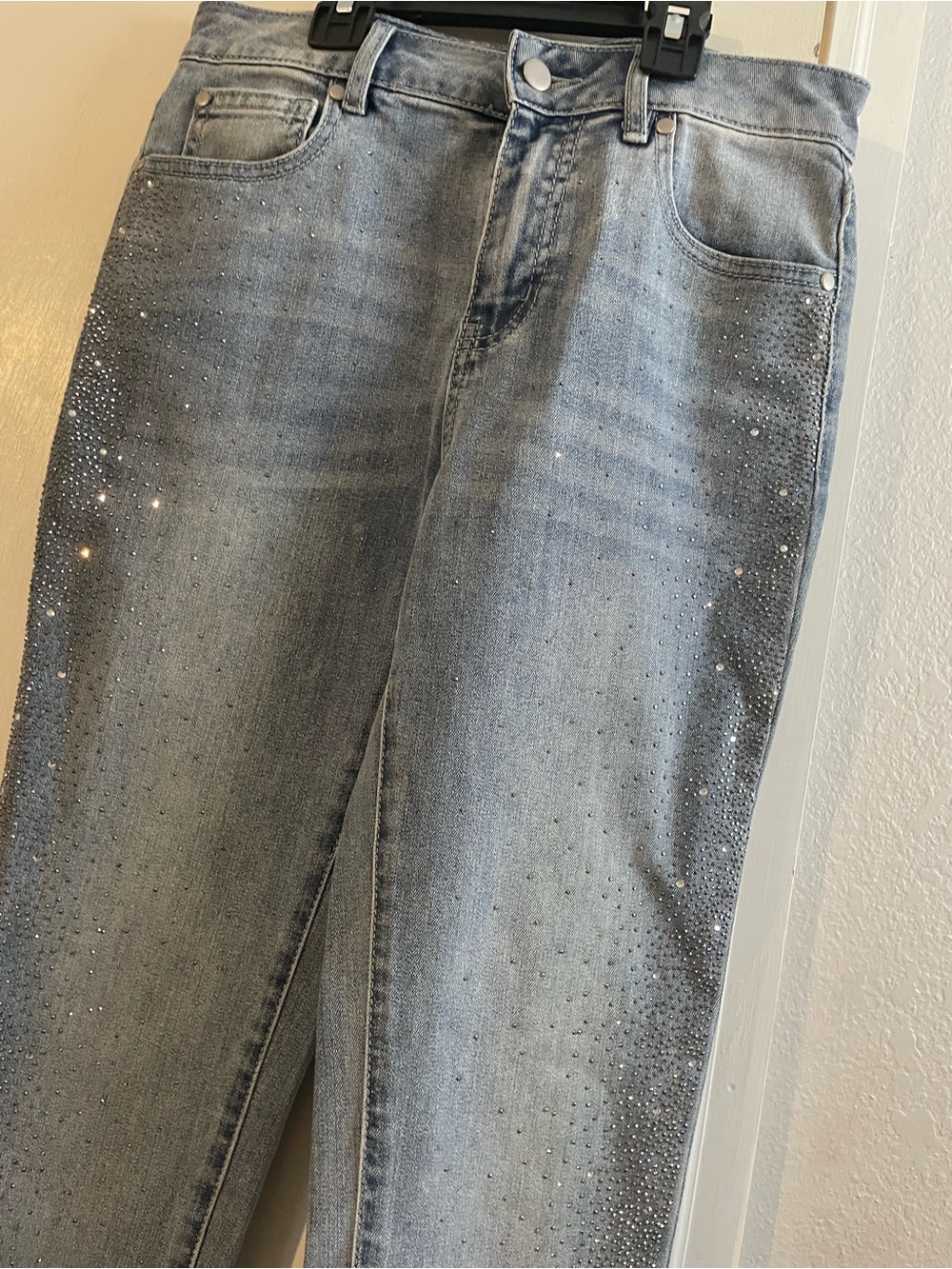 Versona light-wash denim pants dazzling rhinestone - Picture 3 of 5
